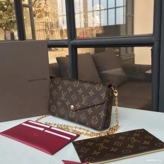 WIS FELICIE Louis POCHETTE Vuitton 1112